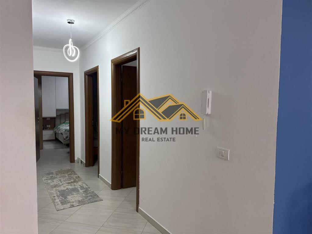 APARTAMENT 3+1+2 NE SHKOZET DURRES, PER SHITJE!