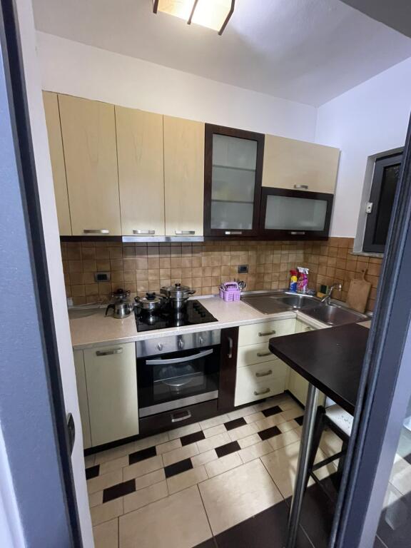 APARTAMENT ME QERA 1+1 RRUGA E DURRESIT 600 EURO