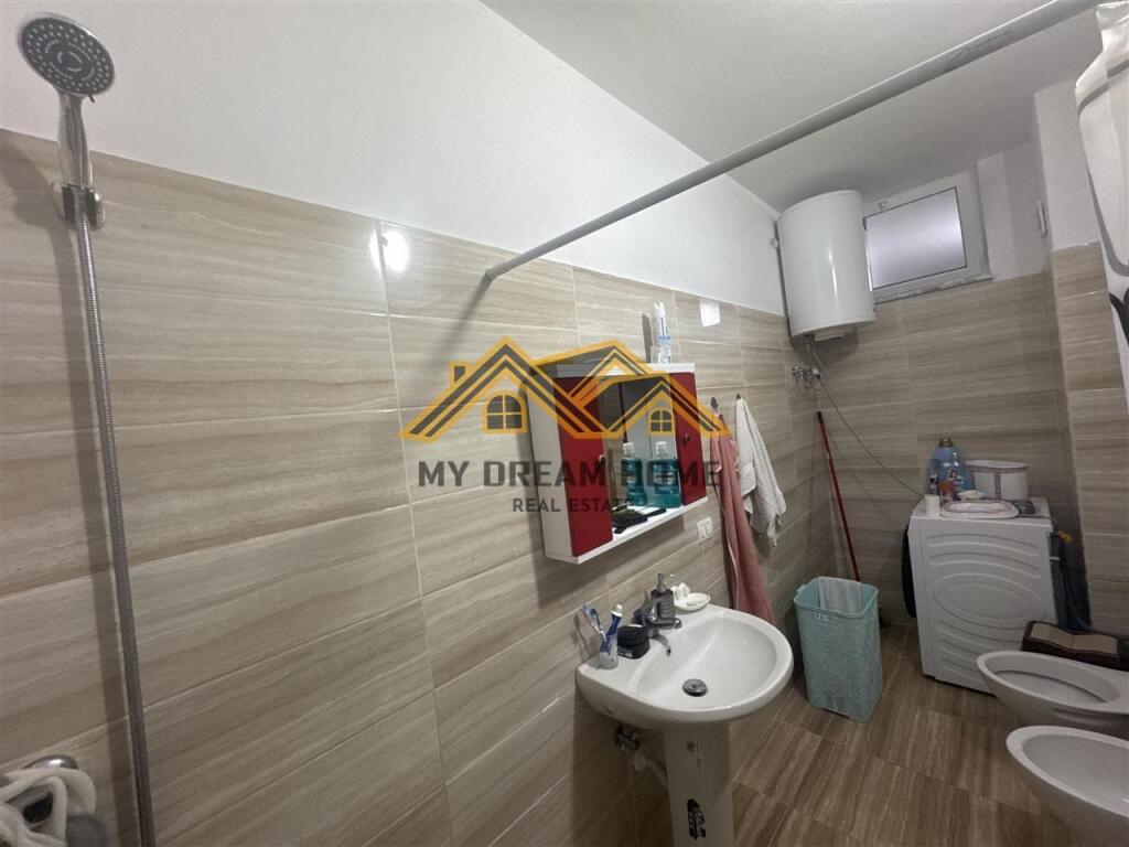 APARTAMENT 3+1+2 NE SHKOZET DURRES, PER SHITJE!