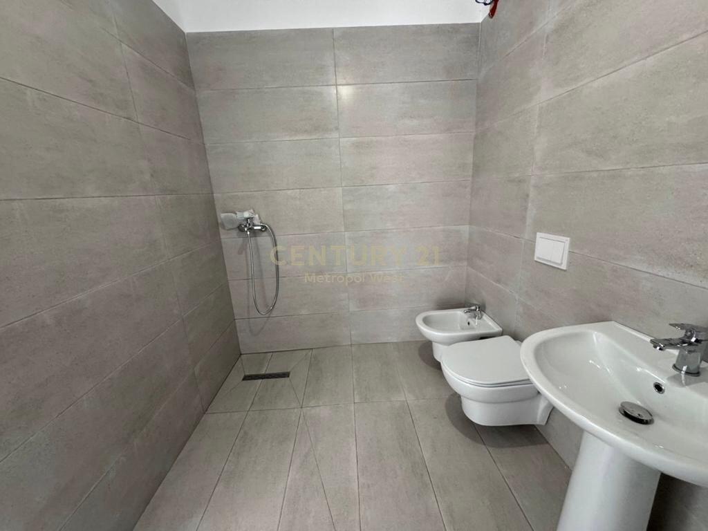 Apartament 2+1+2 per Shitje, Kompleksi Xheluks