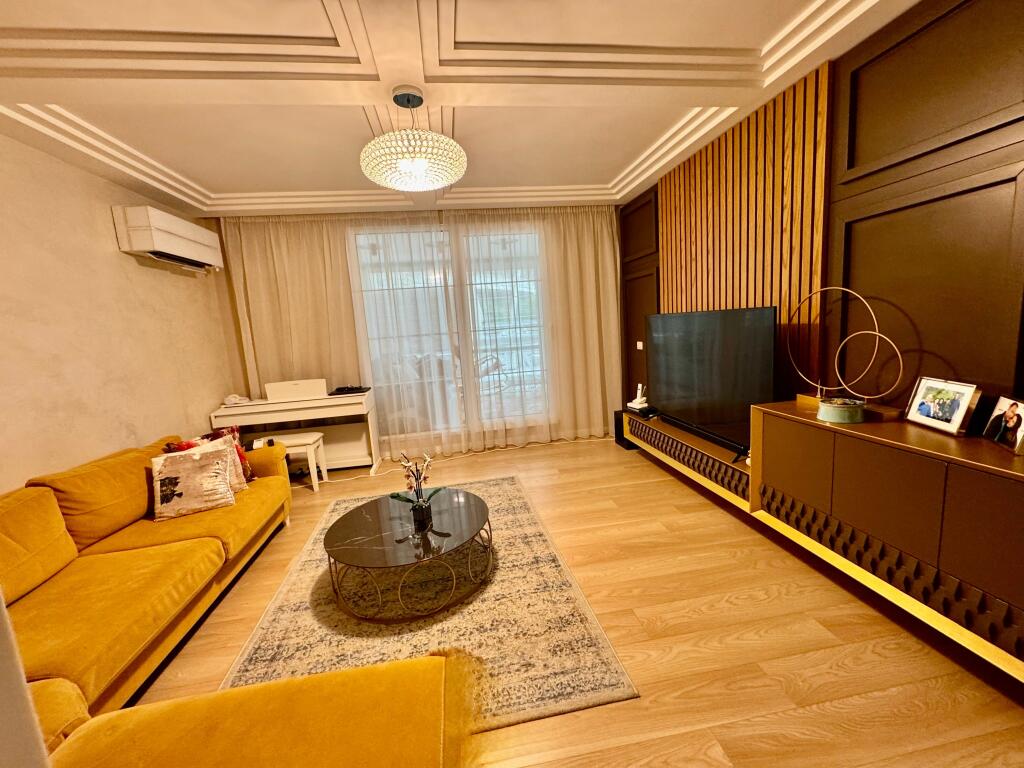 Apartment 2+1 with veranda Kosovo Street