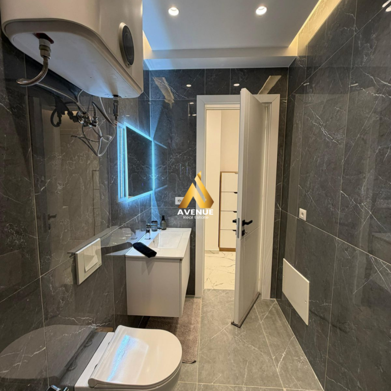 Jepet me Qera Apartament 1+1 – Zogu i Zi, Tiranë