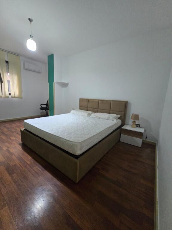 For rent apartment 2+1 at Elbasan Street