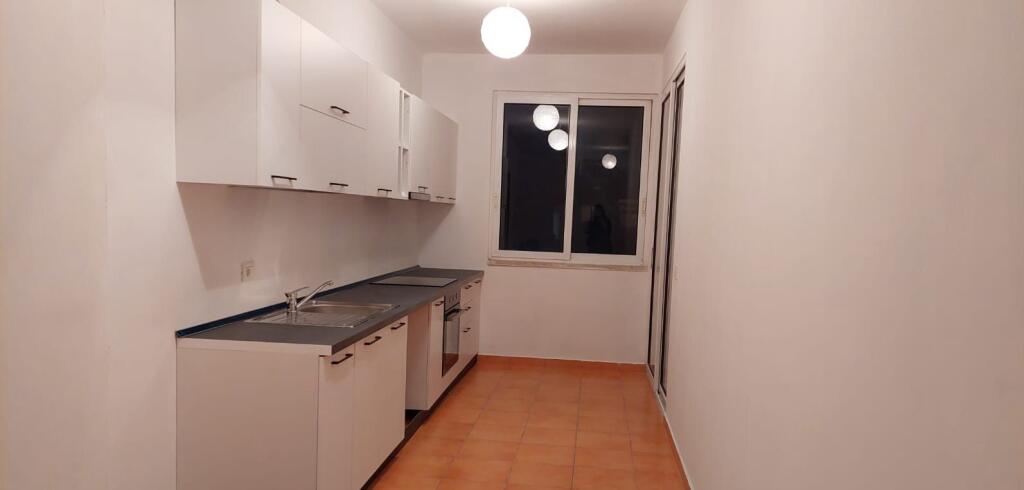 For rent Apartment 2+1+2, Astir Fratari complex opposite the Playground 450 thousand leke