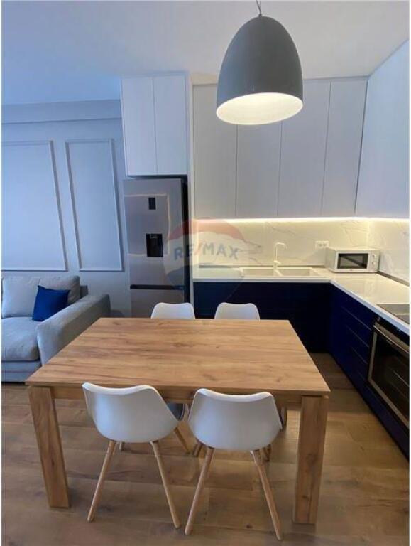 Apartament - Për Shitje - Kompleksi Arlis, Tiranë