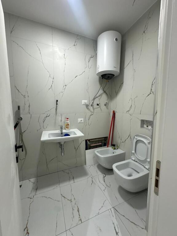 🏡 Jepet me qira – Apartament 2+1+2