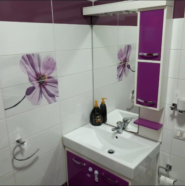 Apartament 1+1 tek 21 dhjetori