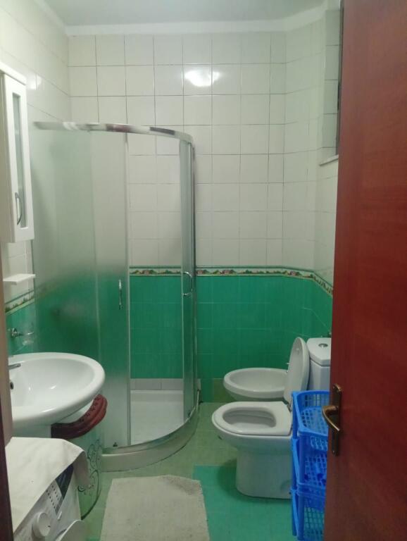 🏠 Jepet me Qera Apartament 2+1 tek Pazari i Ri