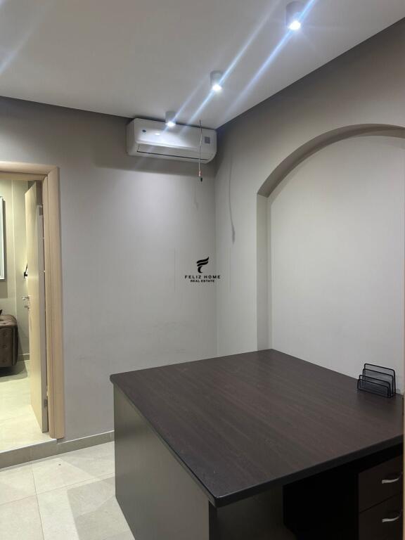 OFFICE FOR RENT 30 M2 MYSLYM SHYRI 55,000 LEKE