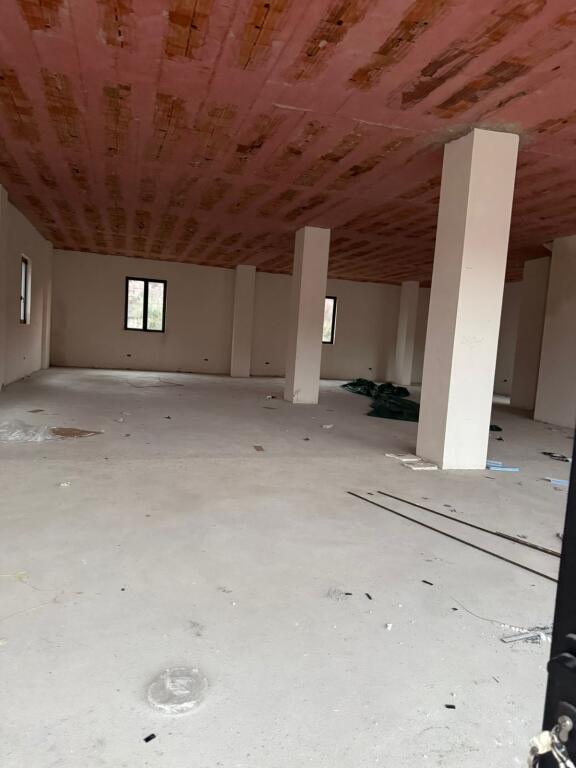 BUSINESS PREMISES FOR RENT 276 M2 TEG 2500 EURO