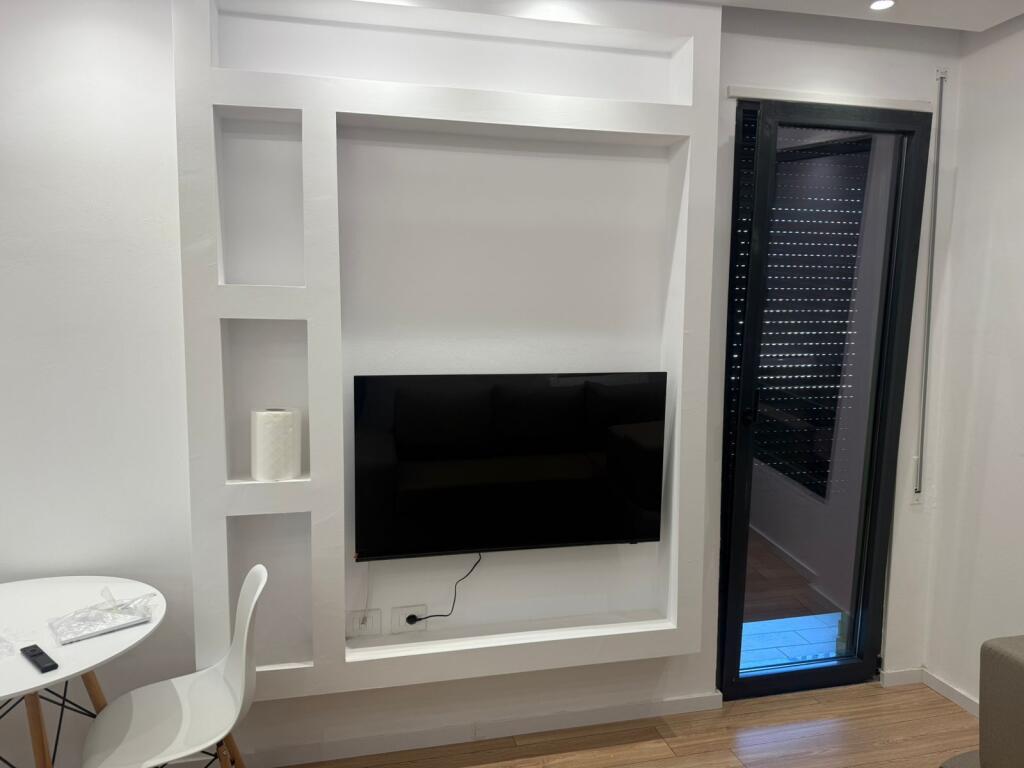 Qera apartament 1+1 Tek 5 maji cmimi 50.000 leke