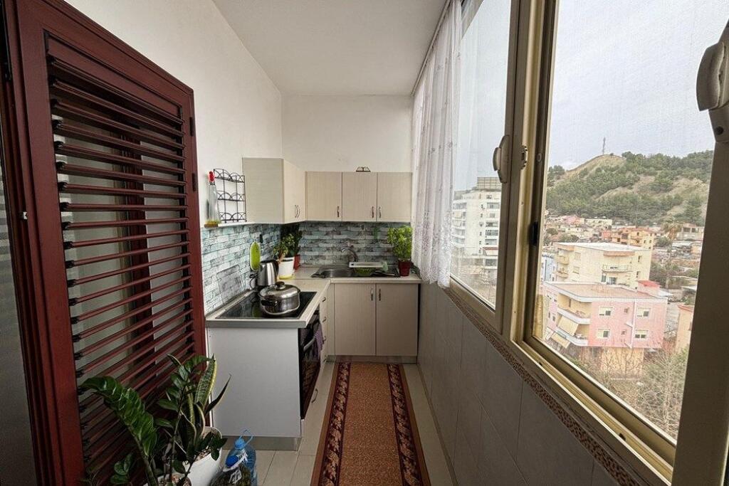 🏡 Apartament 3+1+2 për Shitje – Rruga e Re, Vlorë