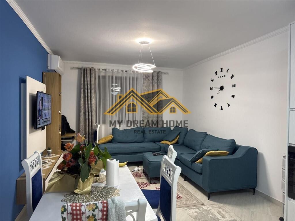 APARTAMENT 3+1+2 NE SHKOZET DURRES, PER SHITJE!