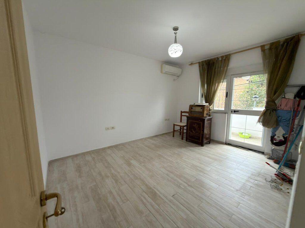 Apartament 2+1 për Shitje pranë Bulevardit Zogu i Parë