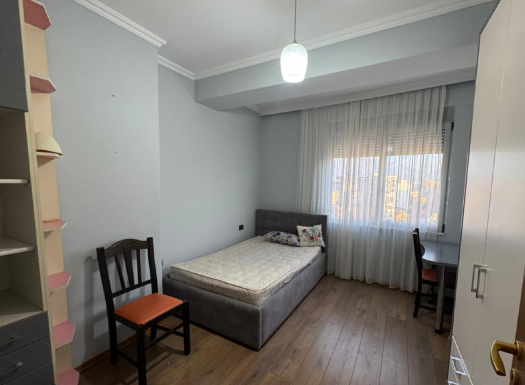 🏠 Apartment 2+1+2 for rent – Rruga e Dibrës  