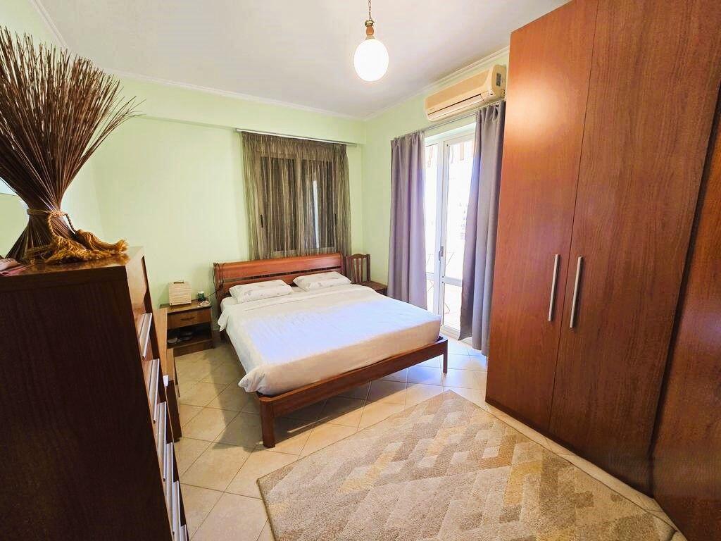 Apartament 2+1 per shitje ne zonen e  Pazarit te  Ri!