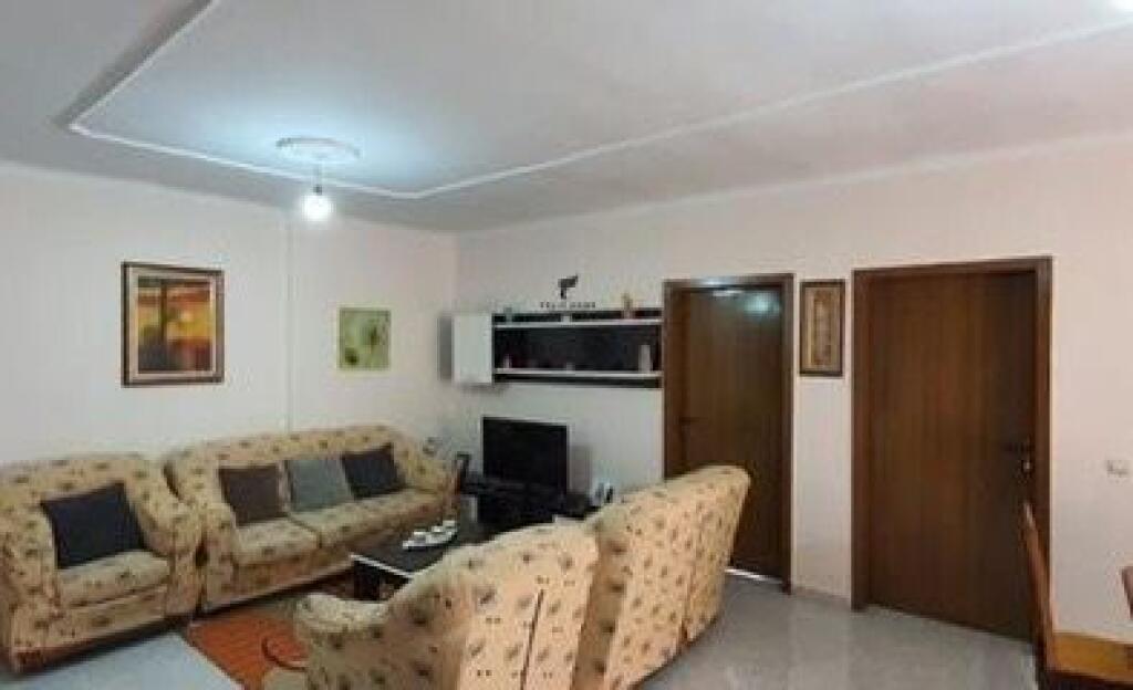 APARTAMENT ME QERA 2+1 LAPRAKE 65.000 LEKE