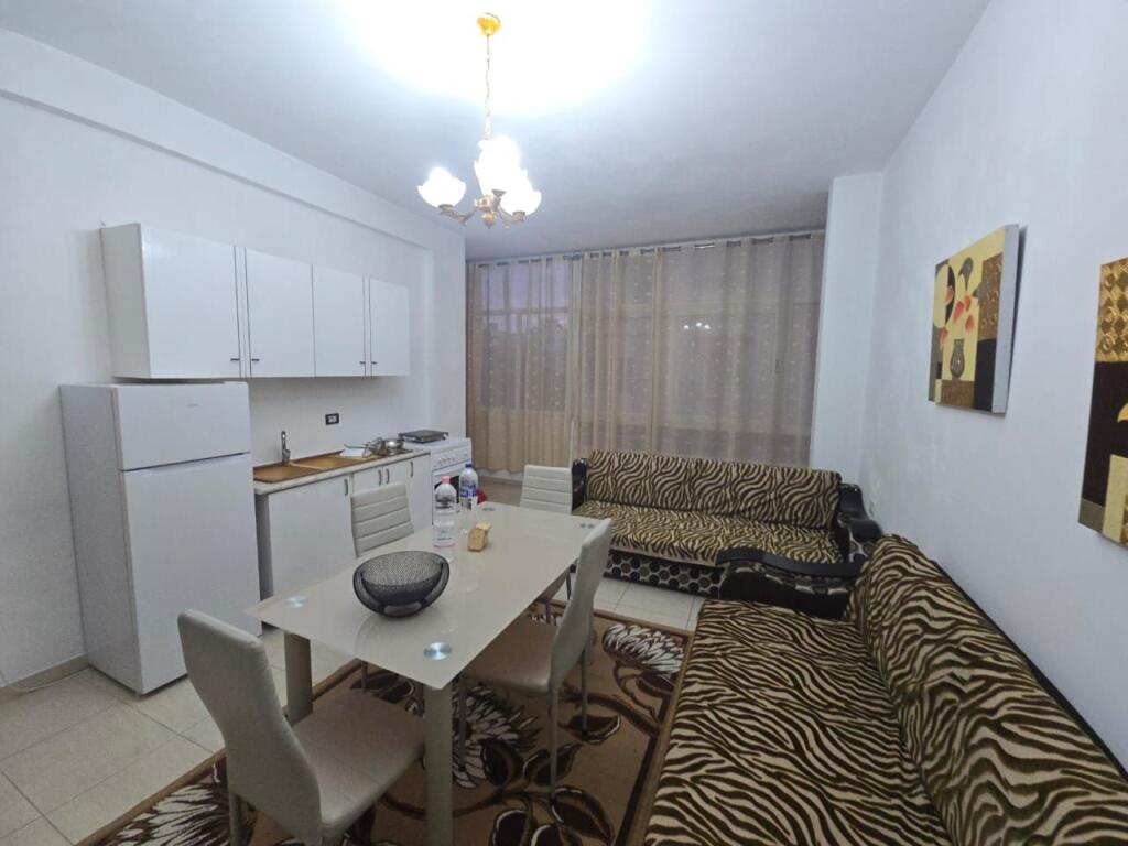 Super Apartament 1+1 Me Qera tek Pranvera Durres