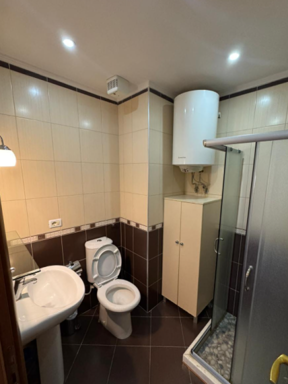 🏠 Apartment 2+1+2 for rent – Rruga e Dibrës  