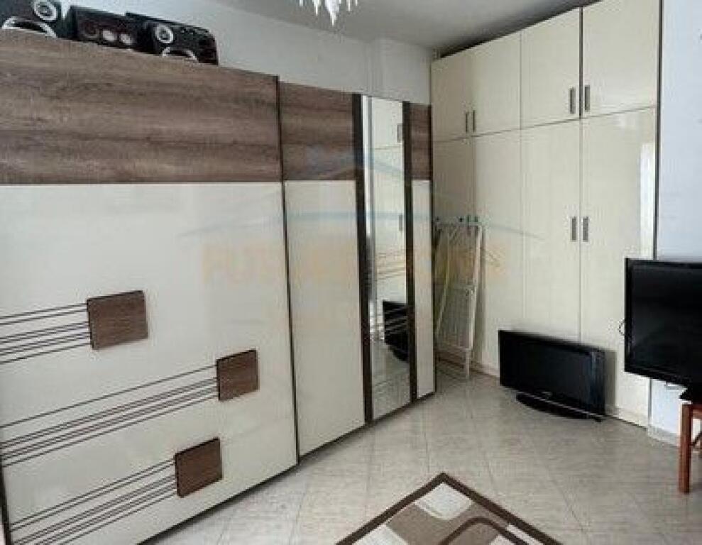 Shitet, Apartament 1+1,Fresk