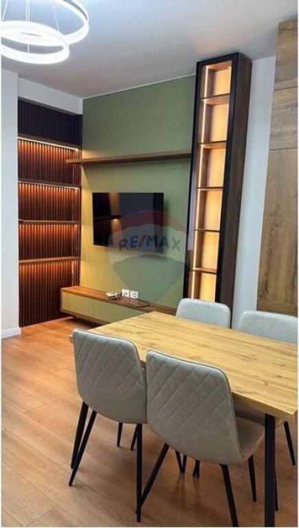 RENT APARTMENT 1+1 PARIS COMMUNE !