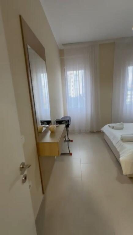 Jepet me qera 1+1 mobiluar Delijorgji 650 eu mobiluar