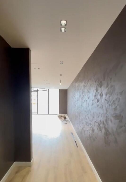 Shitet Apartament 3+1 ne Astir prane unazes