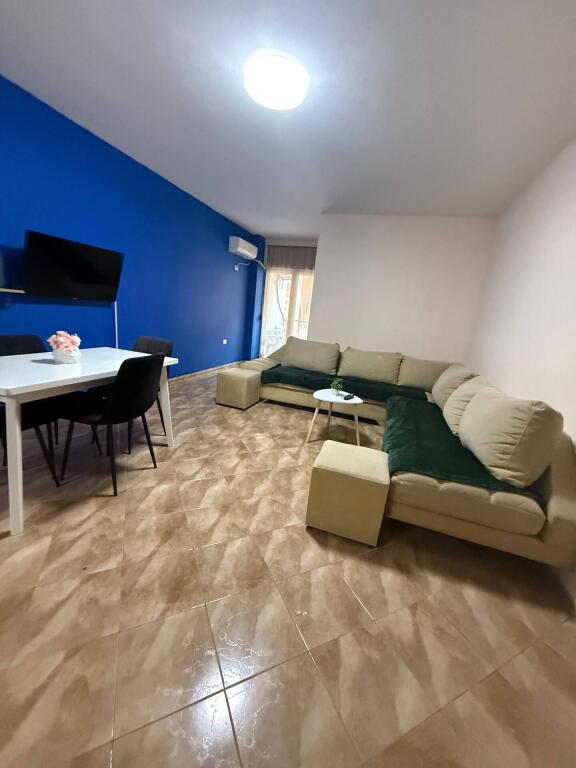 Jepet me qera apartament 1+1 te Zogu i Zi