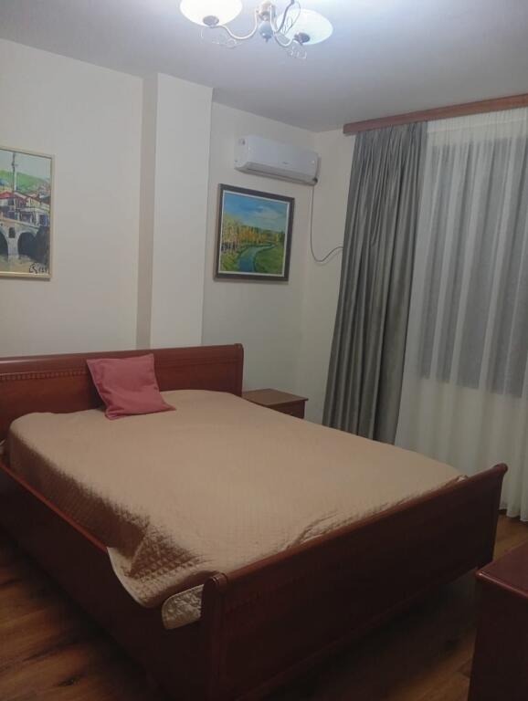🏠 Jepet me Qera Apartament 2+1 tek Pazari i Ri