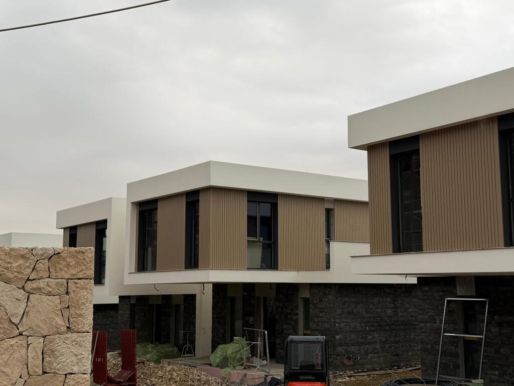 Shitet apartament 1+1 ne Farke