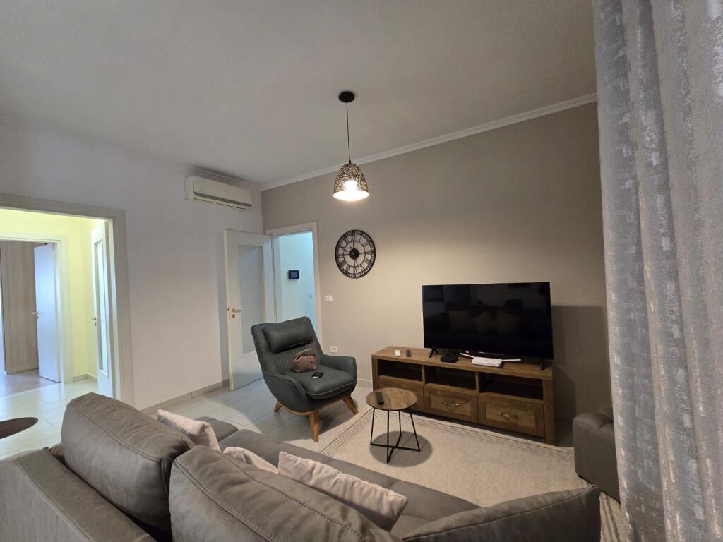 APARTAMENT 2+1 KOMPLEKLSI DELIJORGJI