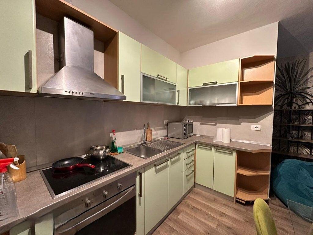 Apartament 2+1 Per Qira Prane Rruges Kosovareve! 800 € /Muaj