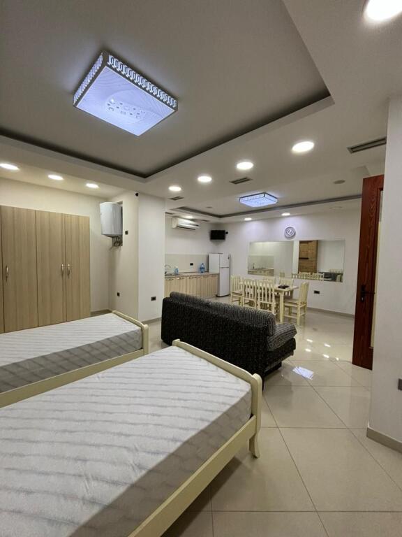 Jepet me qira garsoniere 45 m²,