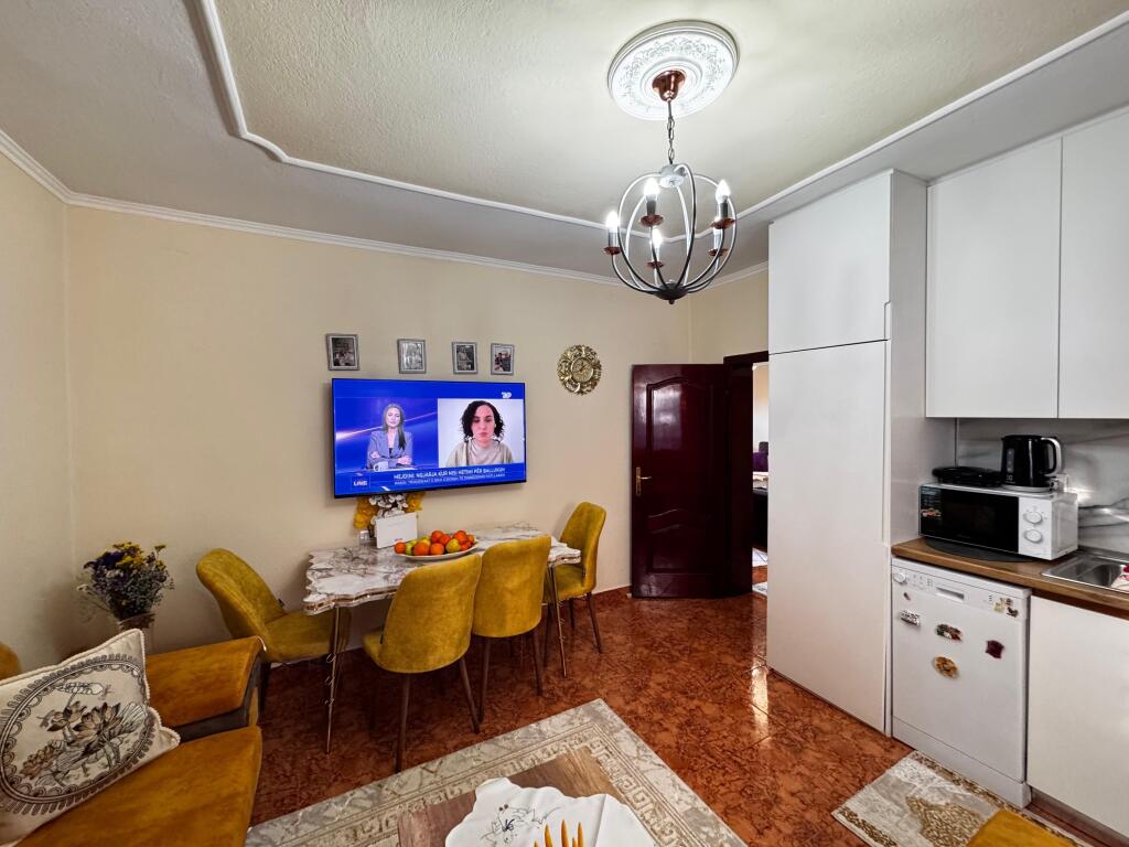 Shitet Vile 3-Kateshe-Kombinat