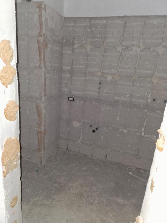 Shitet apartament 1+1 Fresk