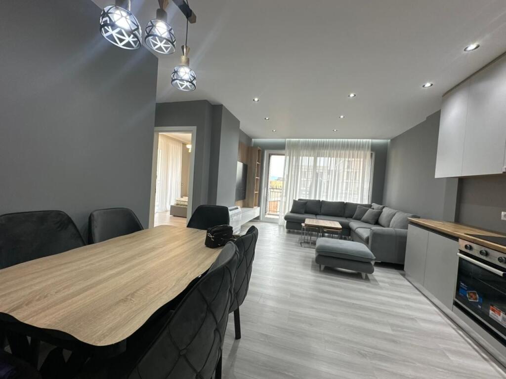 🏡 Jepet me qira – Apartament 2+1+2