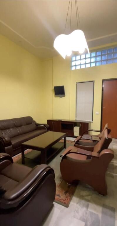 Rent | Business Premises | Kavaja Street | 650 €/month