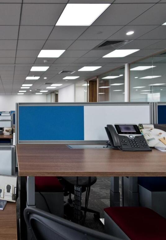 UFFICIO IN AFFITTO 396 M2 BLOK 5.000 EURO