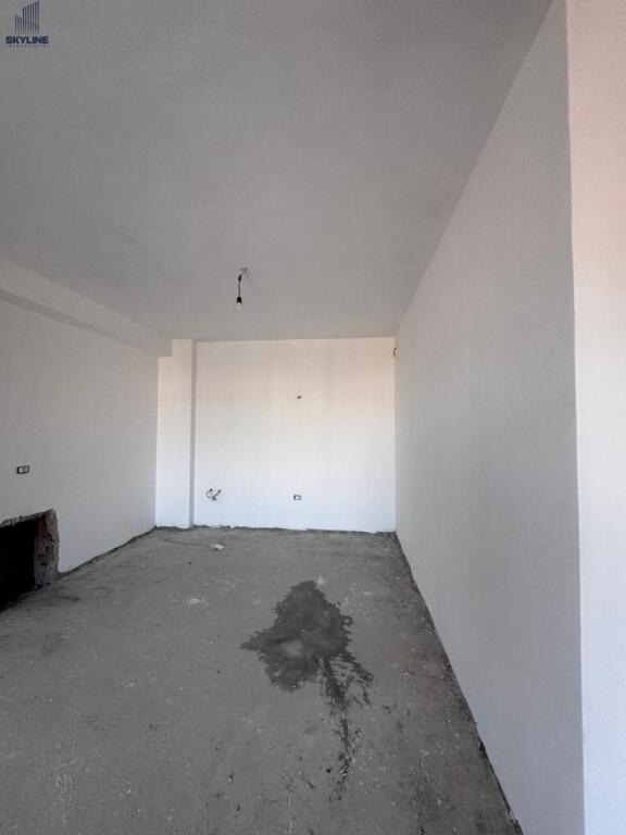 Shitet Apartament 2+1-Kompleksi Aura