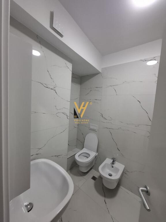 JEPET APARTAMENT 2+1+BLK ME QERA NE QENDER 1.000 EURO