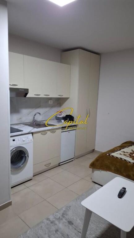 GARSONIERE ME QIRA 25 M2 21 DHJETORI 35.000 LEKE
