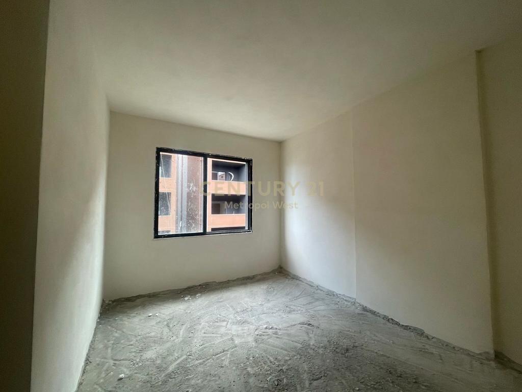 Apartament 2+1+2 per Shitje, Kompleksi Xheluks 165,750 €