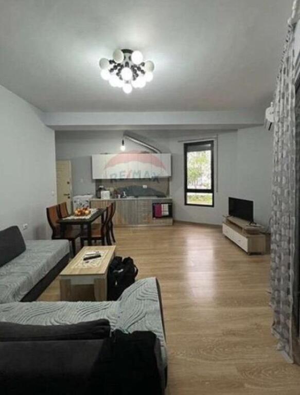 Apartament - Për Shitje - Farmacia 10, Tiranë(ID: 530191075-1)