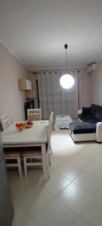 Jepet me qira 1+1 Kompleksi Panorama 600€