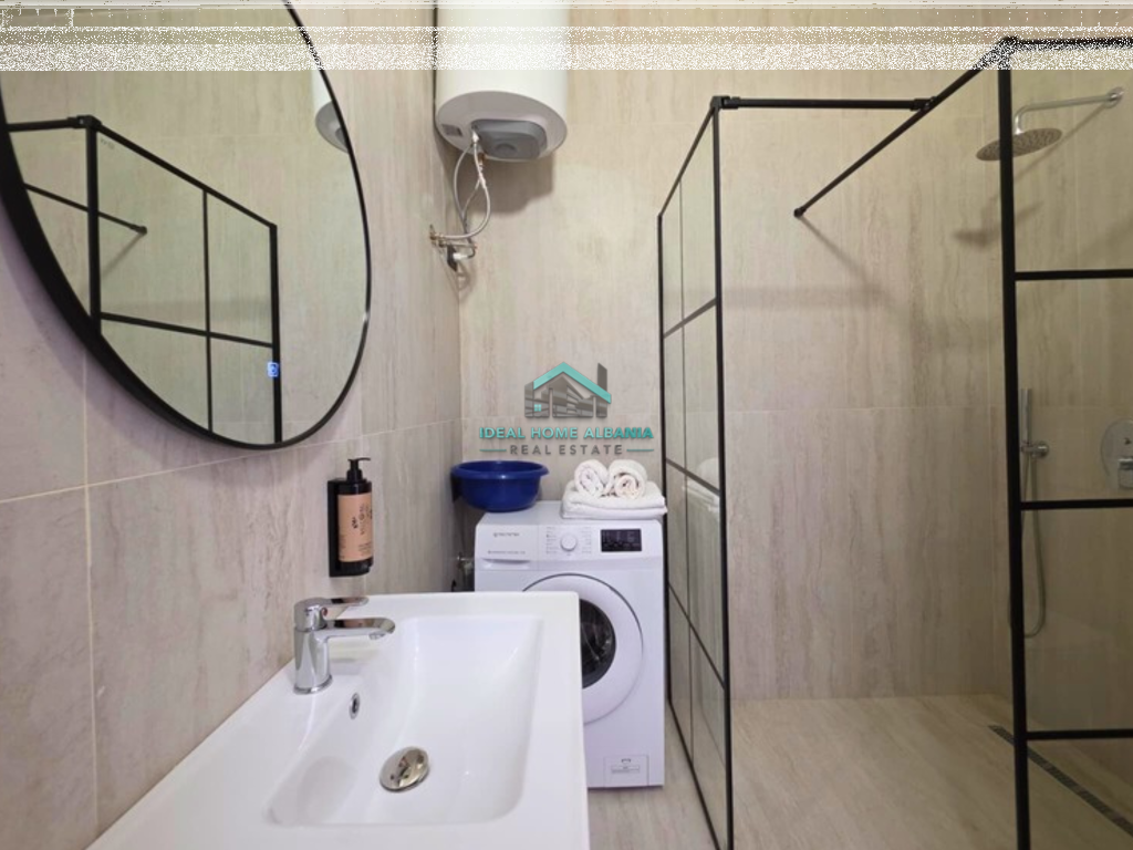 Apartament 1+1 per Shitje, Lungomare, Vlore.