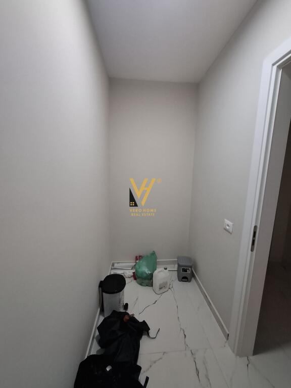 JEPET APARTAMENT 2+1+BLK ME QERA NE QENDER 1.000 EURO