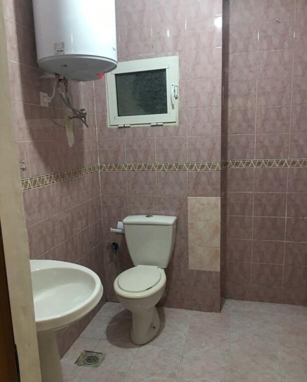 In affitto Appartamento 3+1+2, Komuna Parisit (Palazzi Arabi) vicino al Centro Kristal  650 Euro