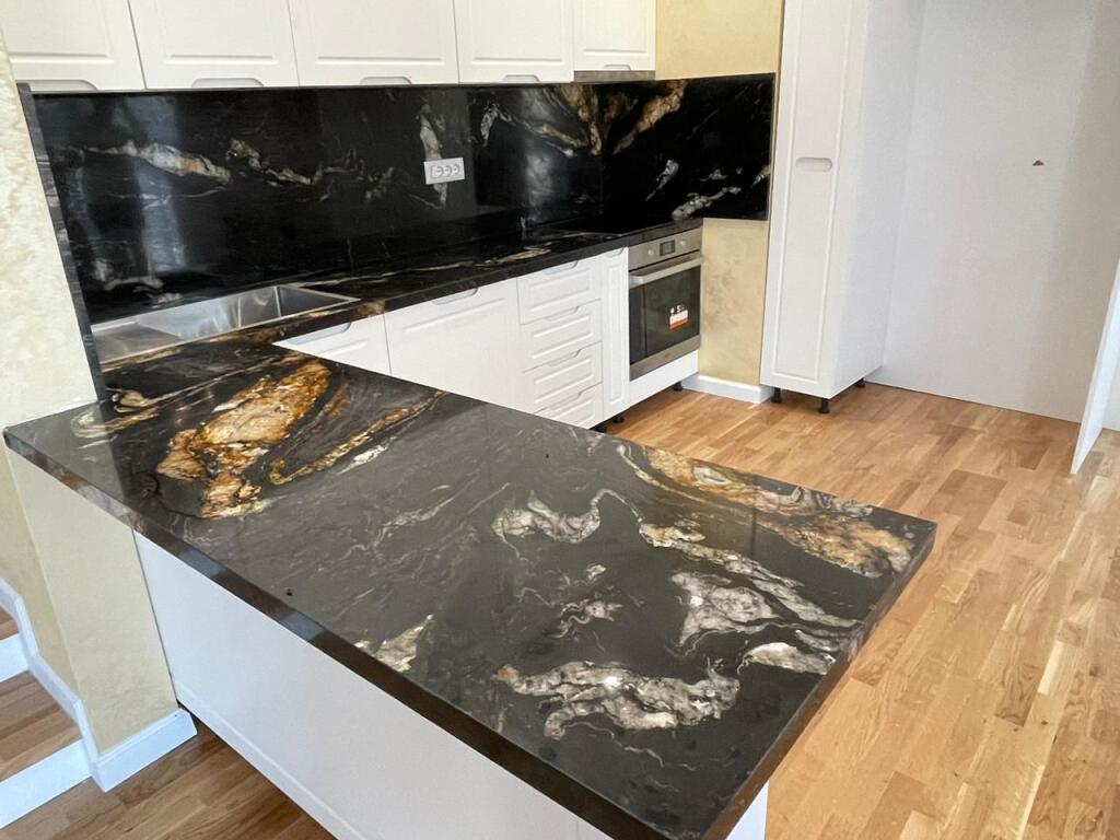 SUPER 2-STOREY VILLA FOR SALE LALZI BAY 450,000 EURO