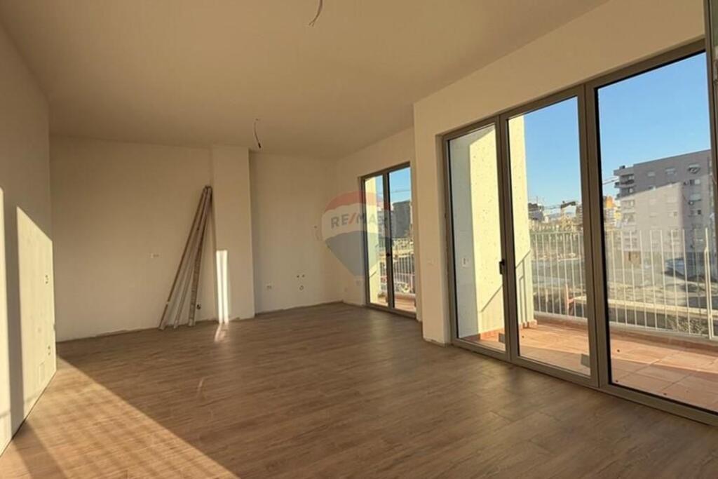 PARK AVENUE,Sale 2+1+2 +Verandas