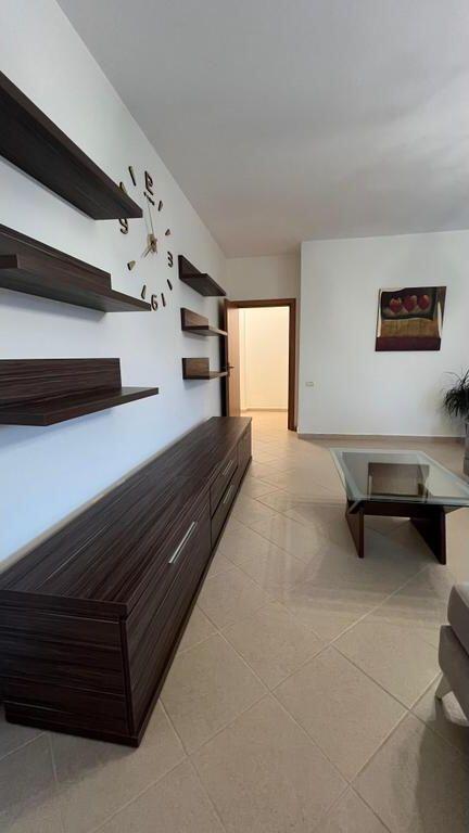 Shitet Apartament 2+1 ne Shkoze 92 m² + Verandë 40 m²!